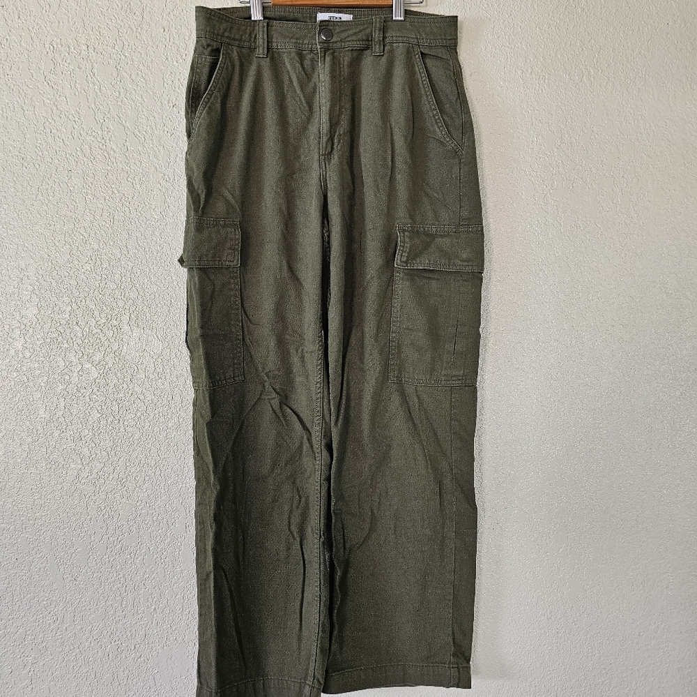 Cotton On Baggy Jeans In color Green Size 6 in Good Condition